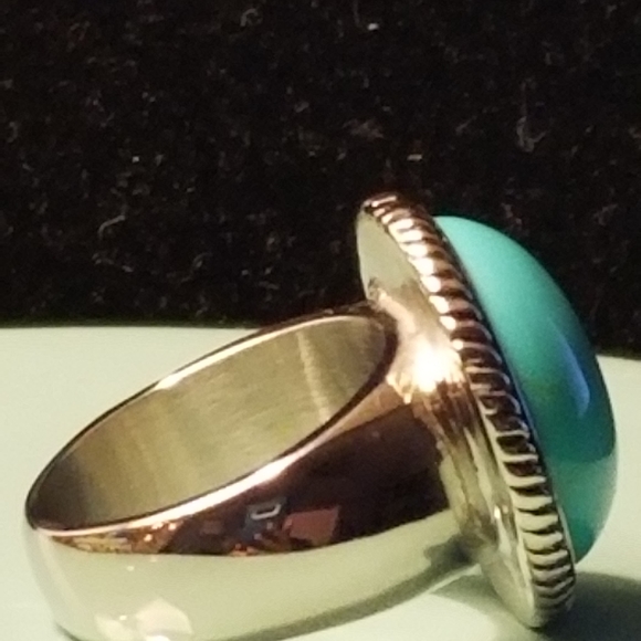 Beautiful Stainless Steel Ring - Picture 8 of 8